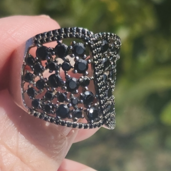 Black Onyx Statement Ring. - Picture 1 of 14